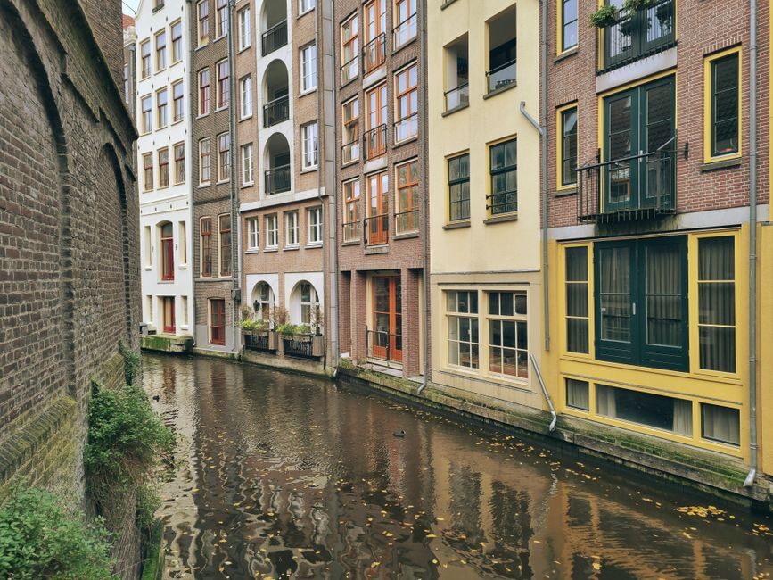 Luxe winkelstraat in de buurt van de P.C. Hooftstraat in Oud-Zuid, Amsterdam